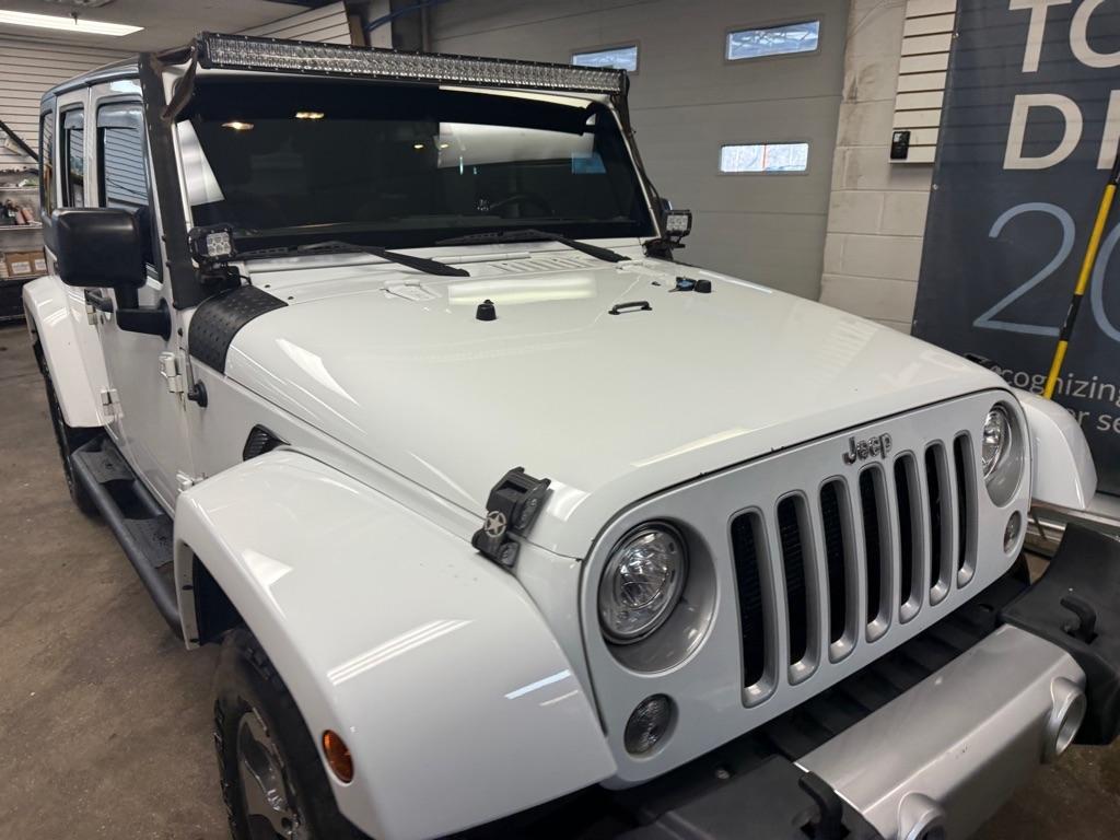 2018 Jeep Wrangler JK Unlimited Sahara - Photo 11
