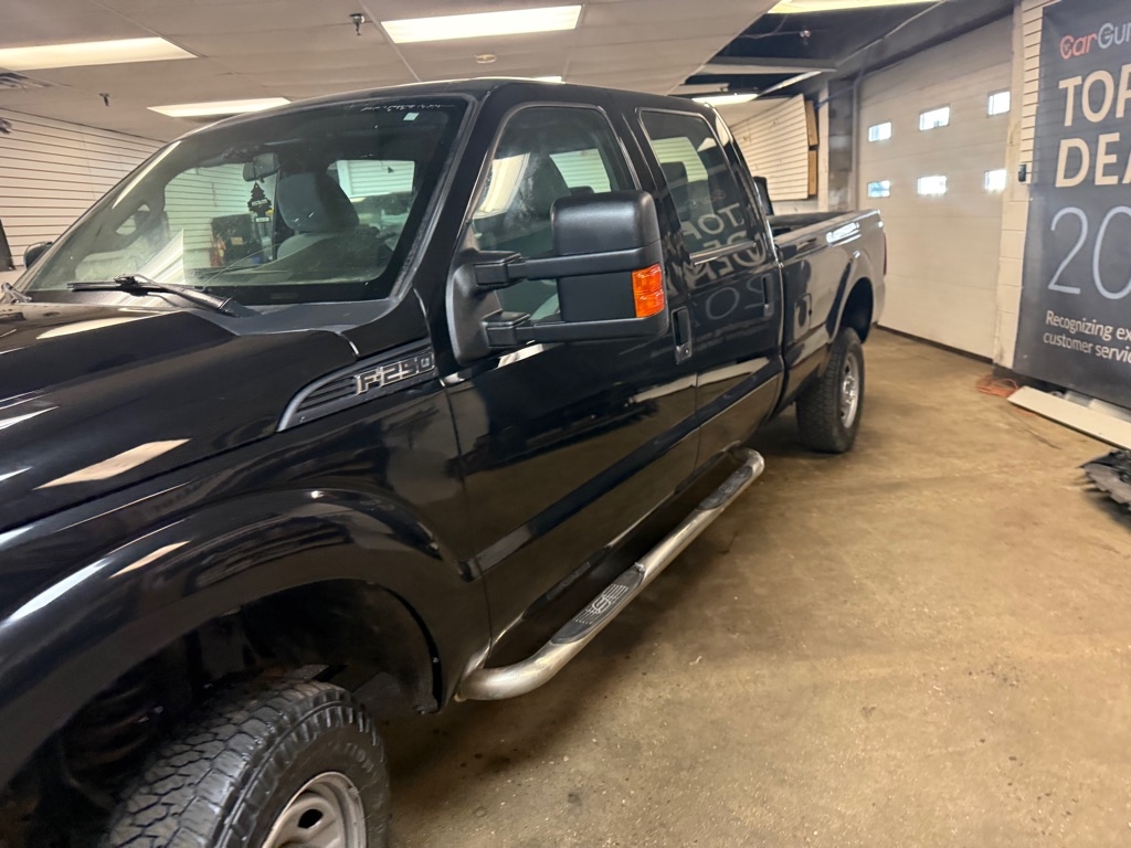 Ford F-250 SD Cabela Crew Cab Long Bed 4WD 2014