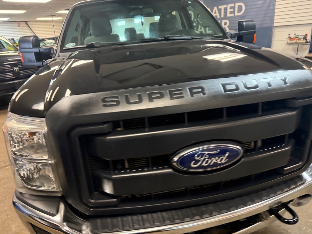 Ford F-250 SD Cabela Crew Cab Long Bed 4WD 2014