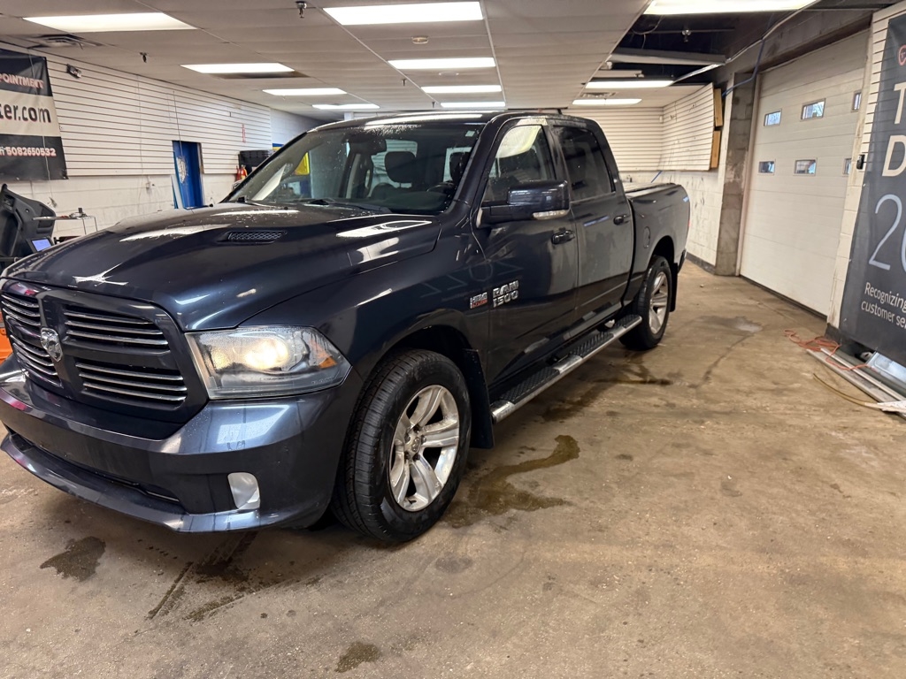 RAM 1500 Sport Crew Cab SWB 4WD 2013