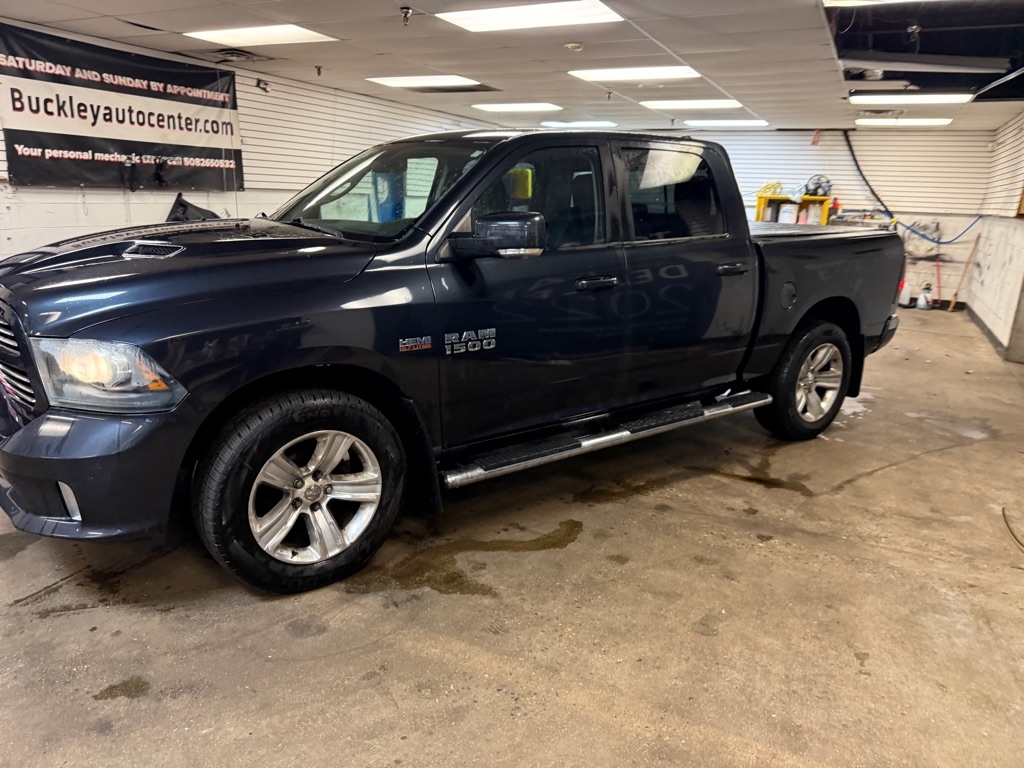 RAM 1500 Sport Crew Cab SWB 4WD 2013