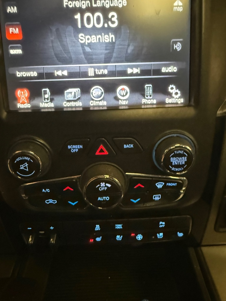 RAM 1500 Sport Crew Cab SWB 4WD 2013