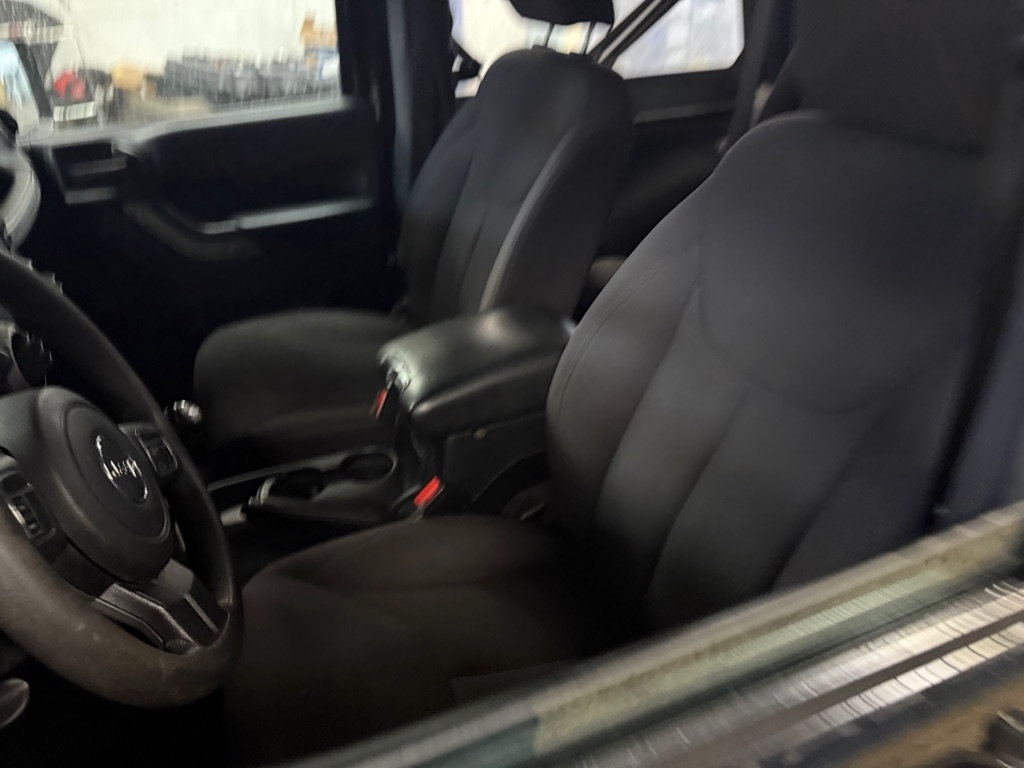 Jeep Wrangler Sport 4WD 2015