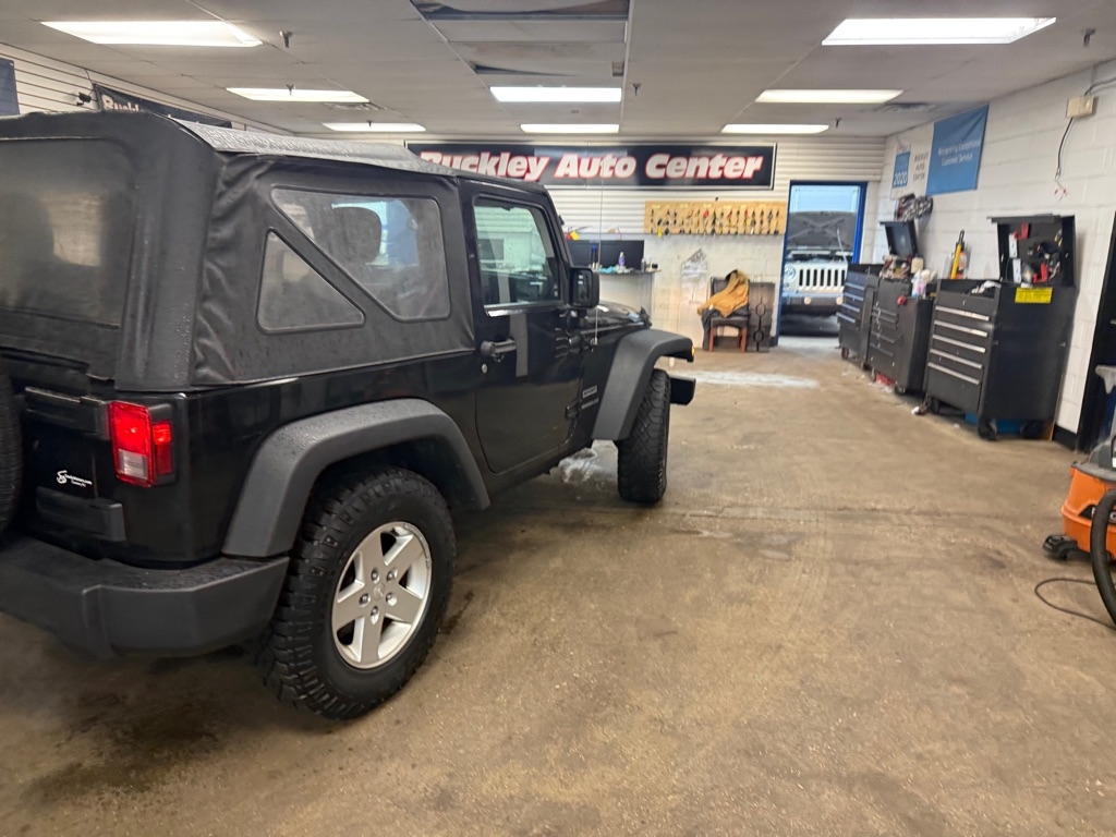 Jeep Wrangler Sport 4WD 2015