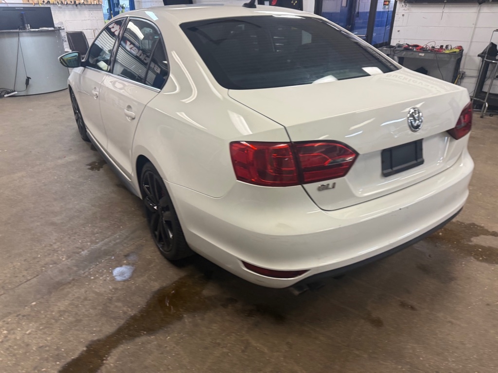Volkswagen Jetta 2.0T GLI 2013