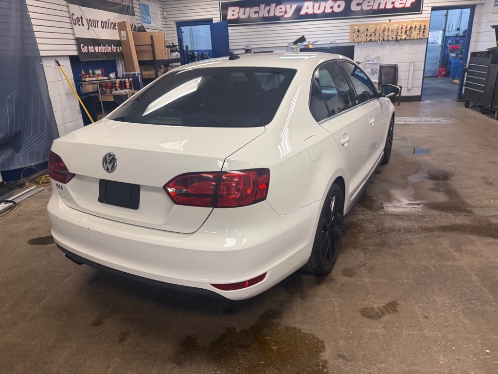 Volkswagen Jetta 2.0T GLI 2013