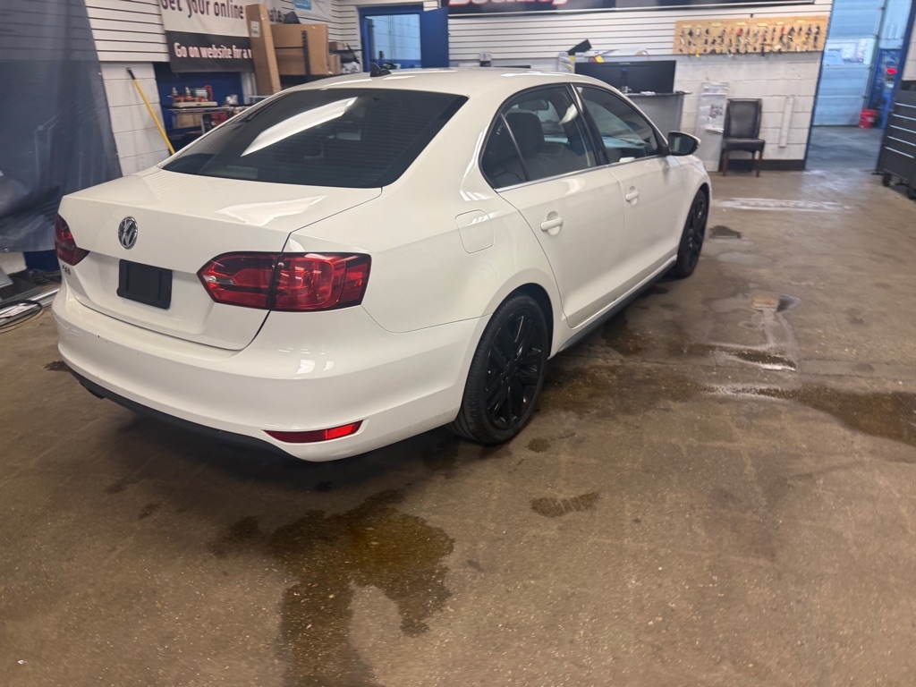 Volkswagen Jetta 2.0T GLI 2013