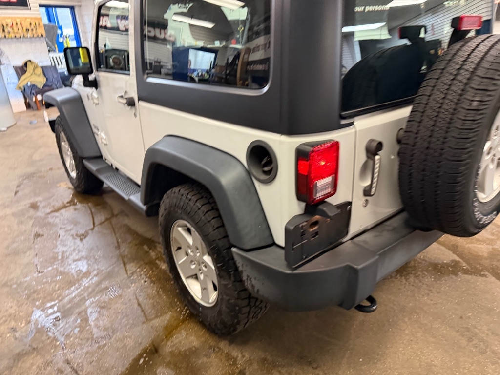 Jeep Wrangler Sport 4WD 2016