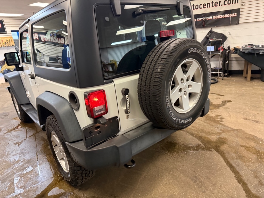 Jeep Wrangler Sport 4WD 2016
