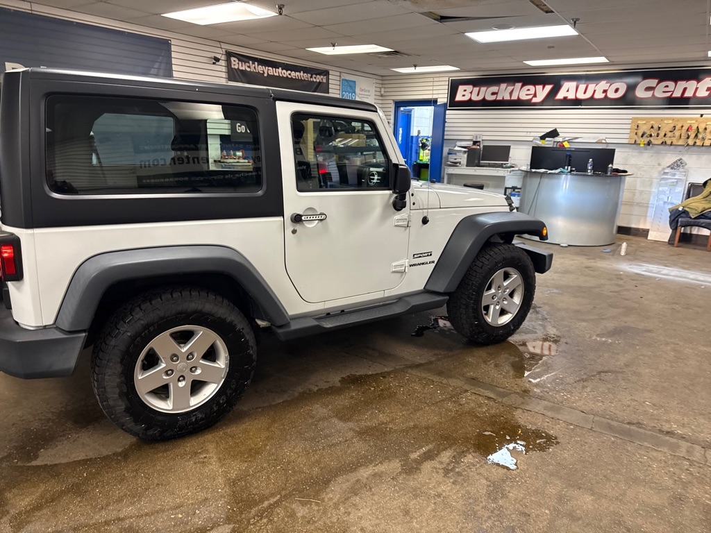 Jeep Wrangler Sport 4WD 2016