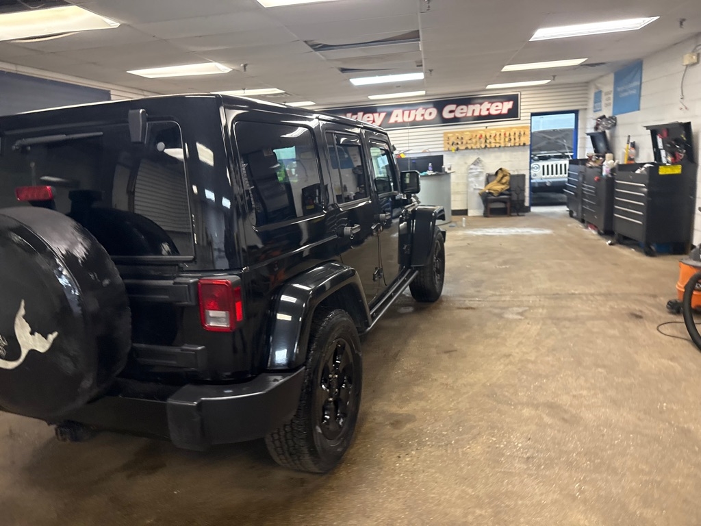 Jeep Wrangler Unlimited Sahara 4WD 2015