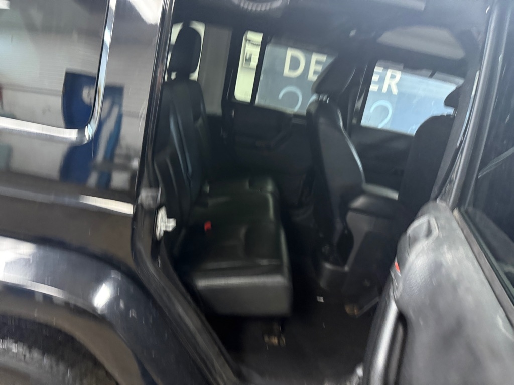 Jeep Wrangler Unlimited Sahara 4WD 2015