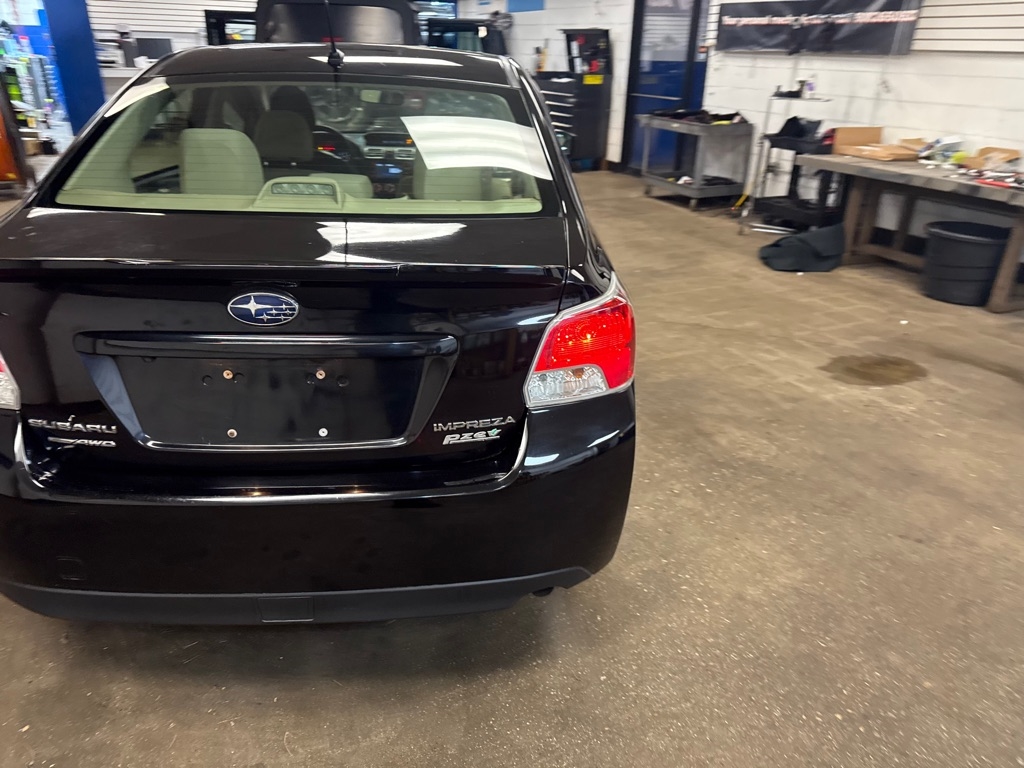 Subaru Impreza 2.0i PZEV 5M 4-Door 2016