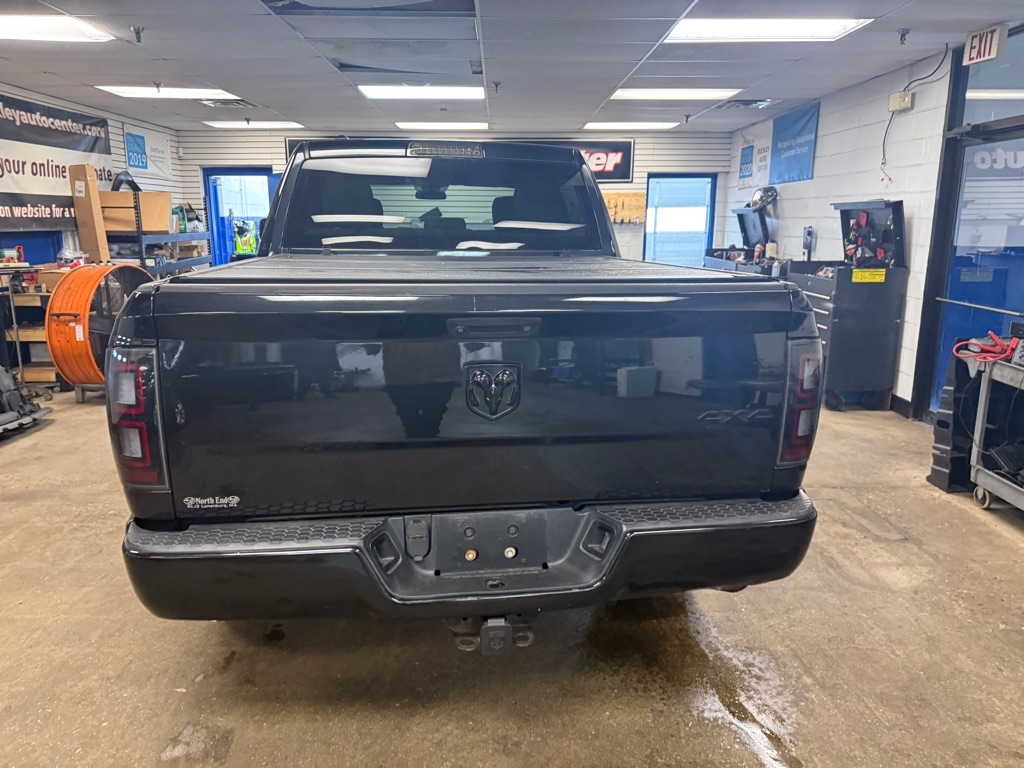 RAM 1500 Tradesman Crew Cab SWB 4WD 2018