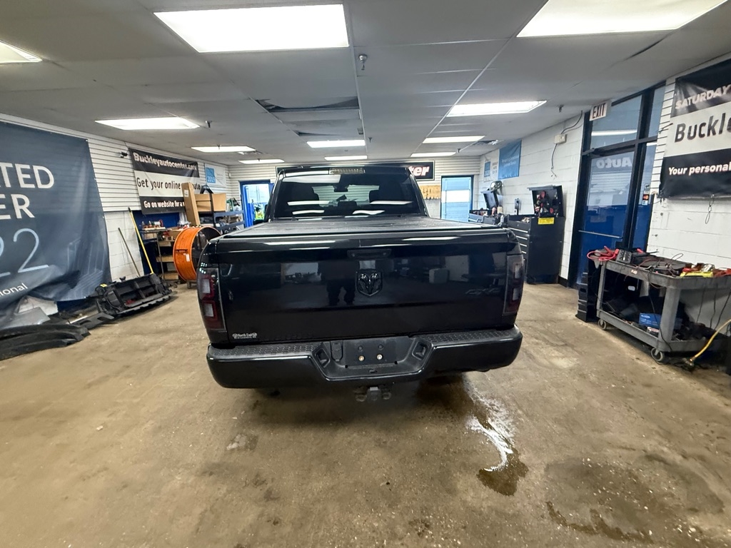 RAM 1500 Tradesman Crew Cab SWB 4WD 2018
