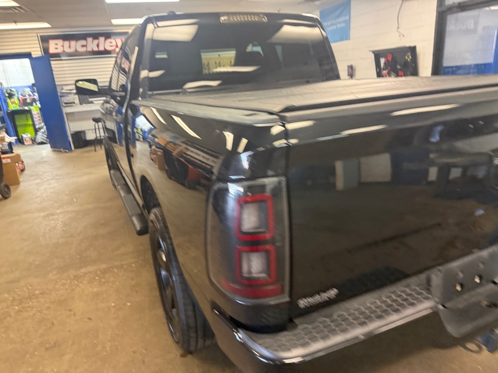 RAM 1500 Tradesman Crew Cab SWB 4WD 2018