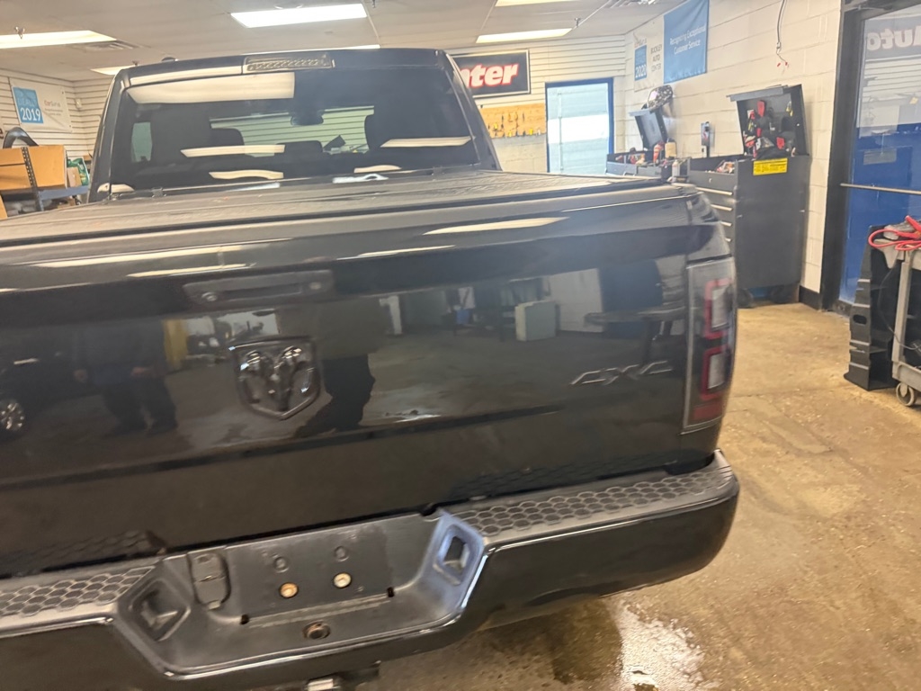 RAM 1500 Tradesman Crew Cab SWB 4WD 2018