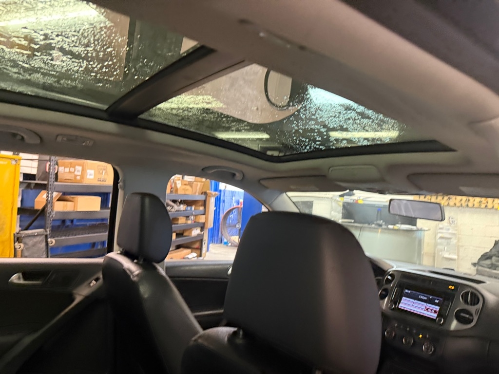 Volkswagen Tiguan SEL 4Motion 2015