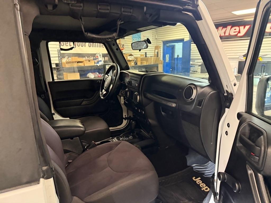 Jeep Wrangler Sport 4WD 2014