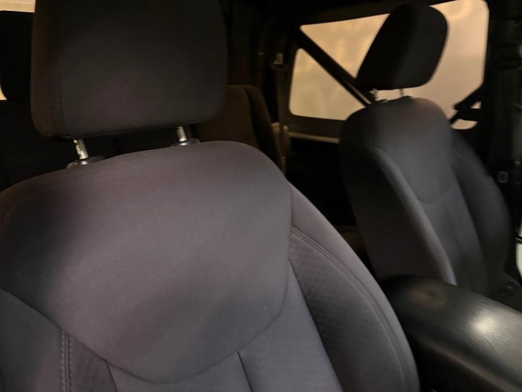 Jeep Wrangler Sport 4WD 2014