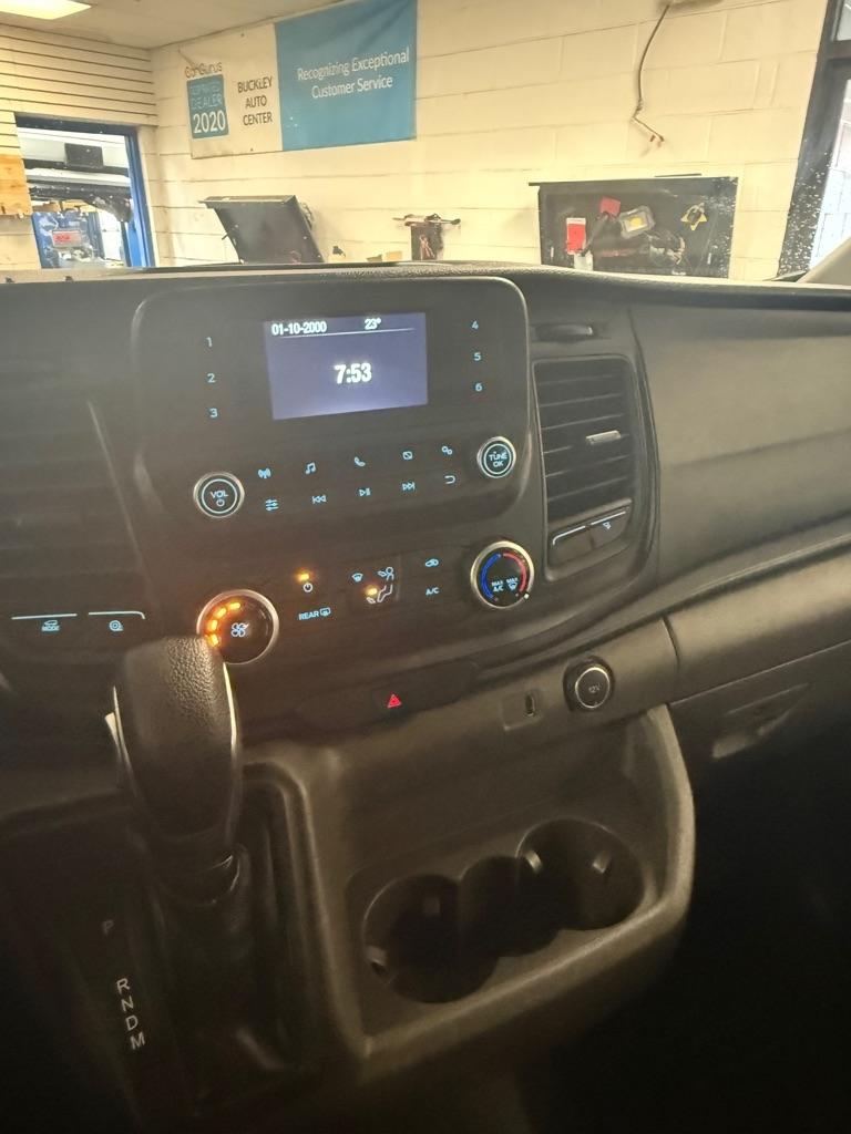 Ford Transit 250 Van Low Roof w/Sliding Pass. 130-in. WB 2021