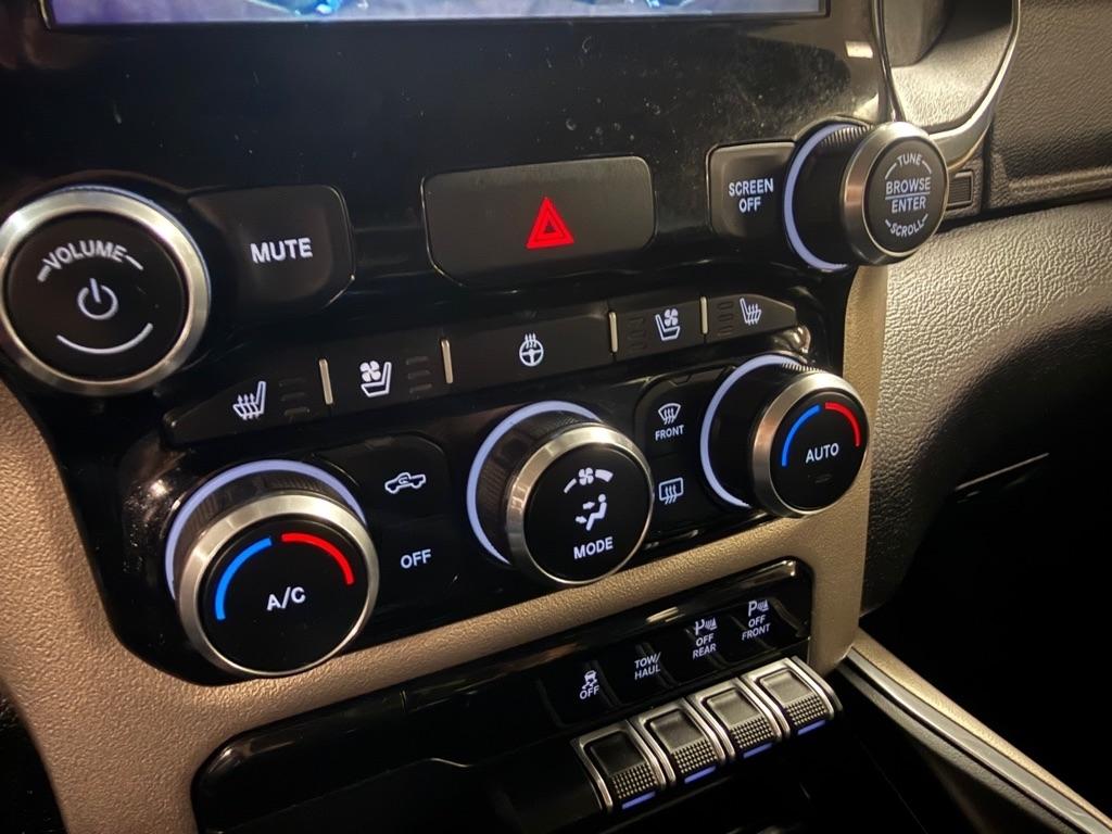 RAM 1500 Laramie Crew Cab SWB 4WD 2019