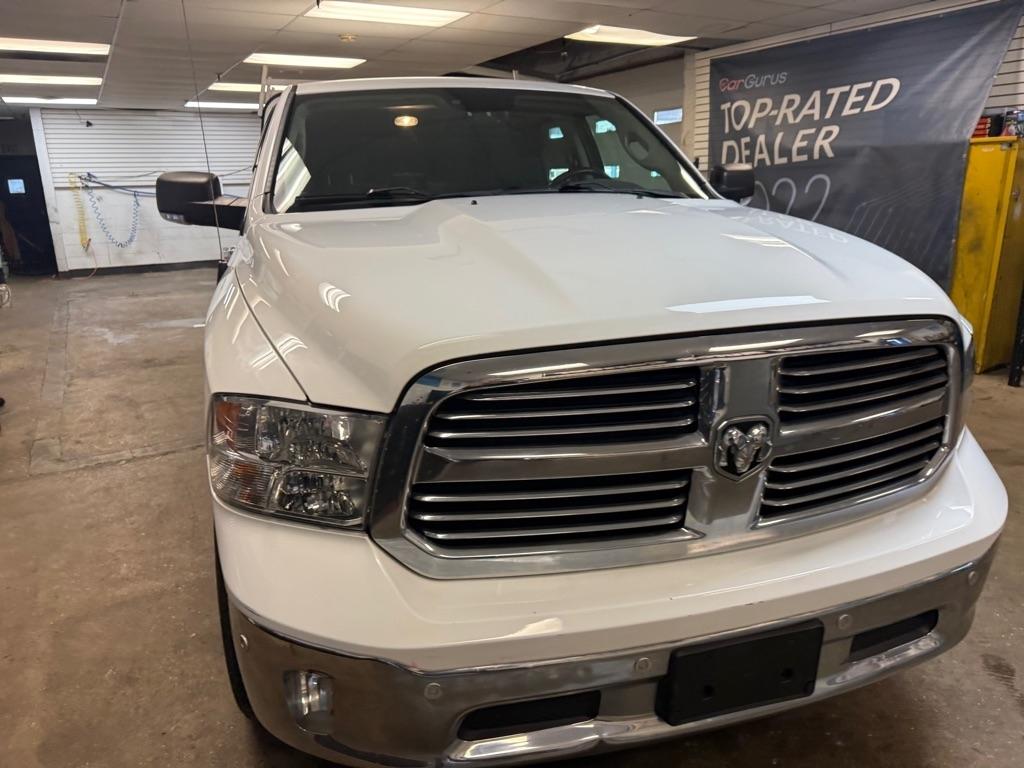 RAM 1500 SLT Crew Cab SWB 4WD 2016