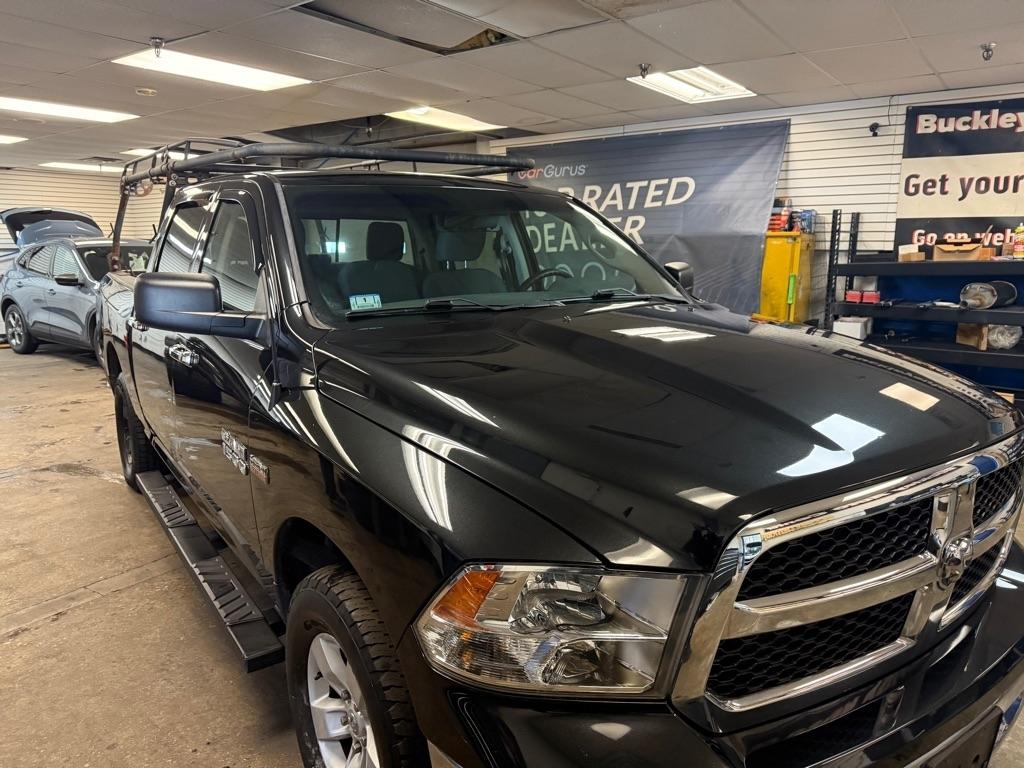 RAM 1500 SLT Crew Cab SWB 4WD 2017