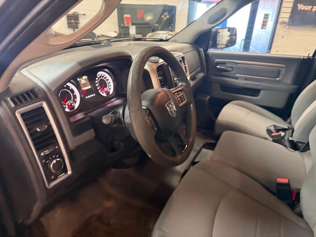 RAM 1500 SLT Crew Cab SWB 4WD 2017