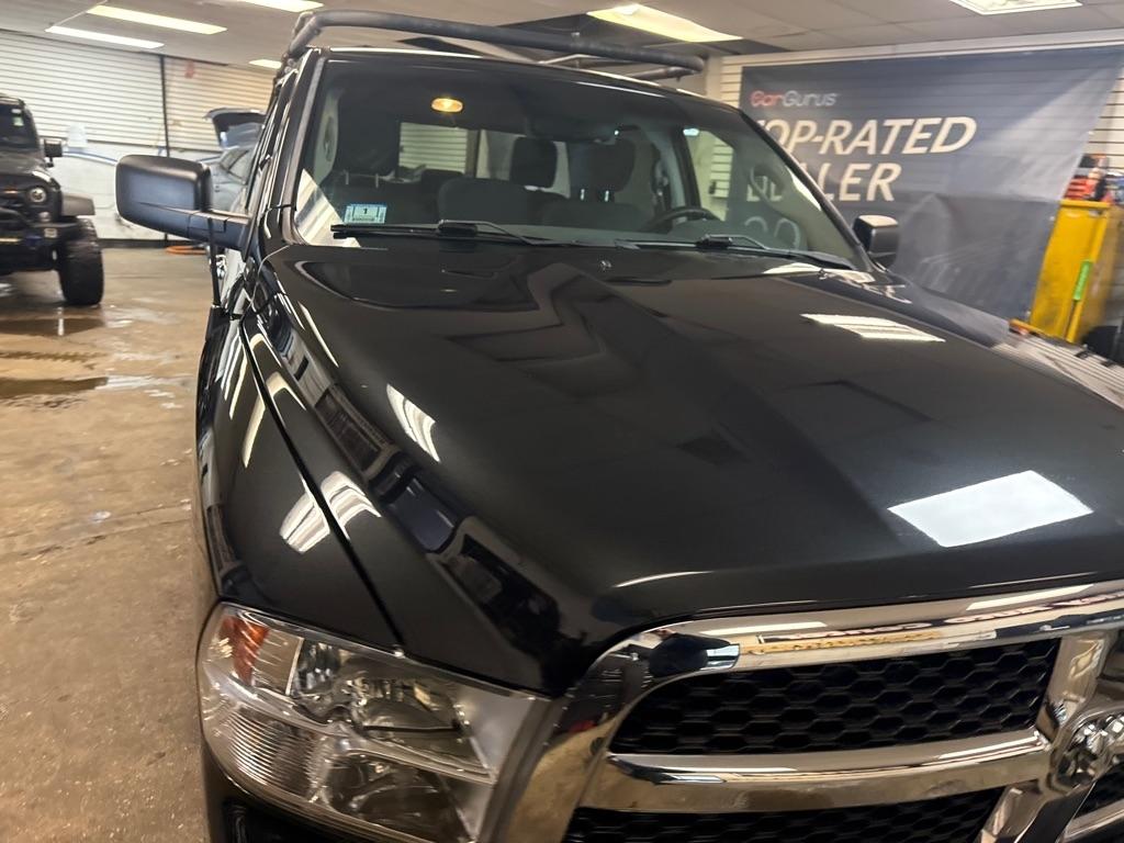 RAM 1500 SLT Crew Cab SWB 4WD 2017