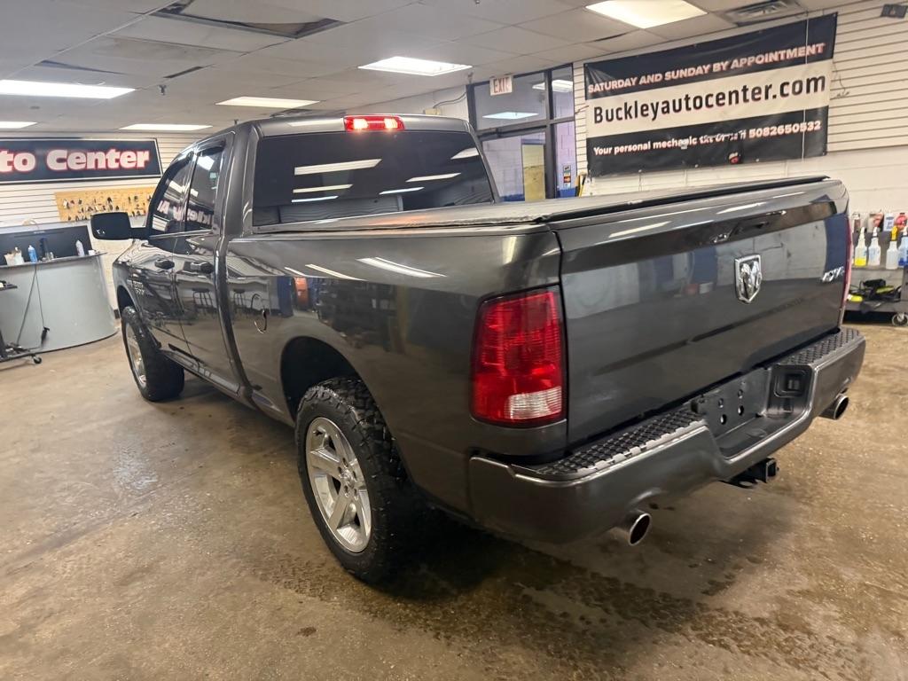RAM 1500 Tradesman Quad Cab 4WD 2018