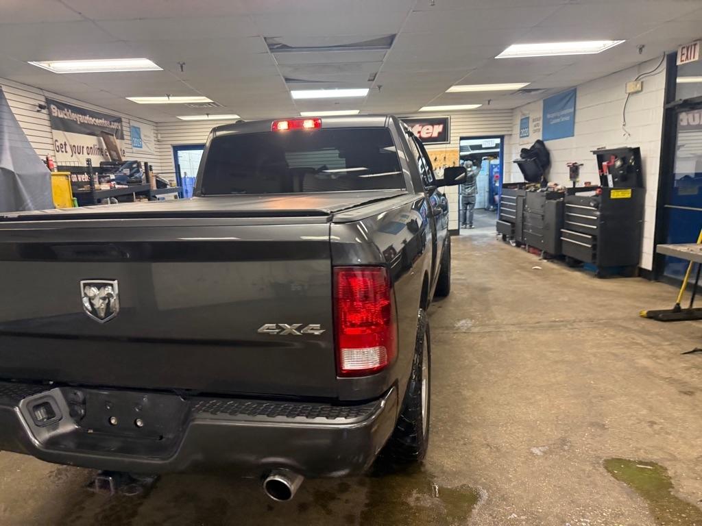 RAM 1500 Tradesman Quad Cab 4WD 2018
