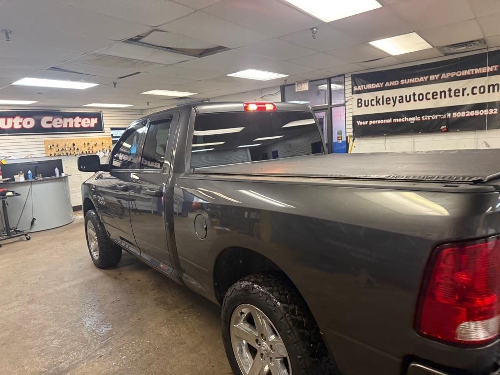 RAM 1500 Tradesman Quad Cab 4WD 2018