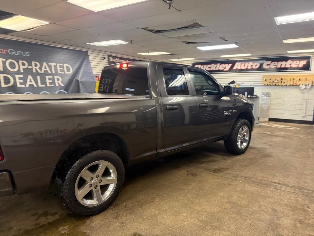 RAM 1500 Tradesman Quad Cab 4WD 2018