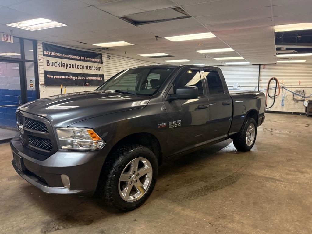 RAM 1500 Tradesman Quad Cab 4WD 2018