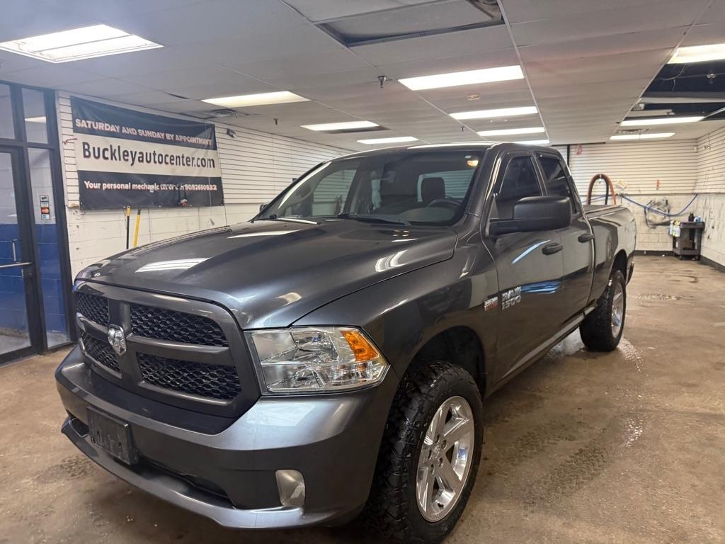 RAM 1500 Tradesman Quad Cab 4WD 2018