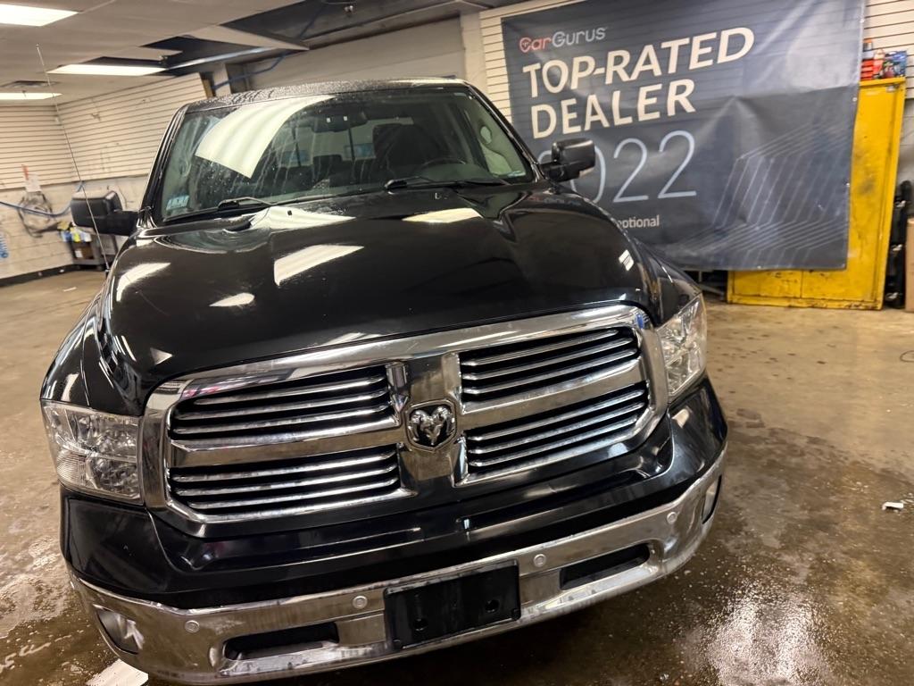 RAM 1500 SLT Crew Cab SWB 4WD 2017