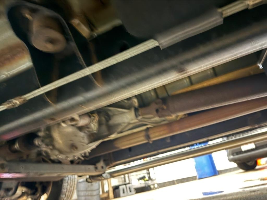 RAM 1500 SLT Crew Cab SWB 4WD 2017