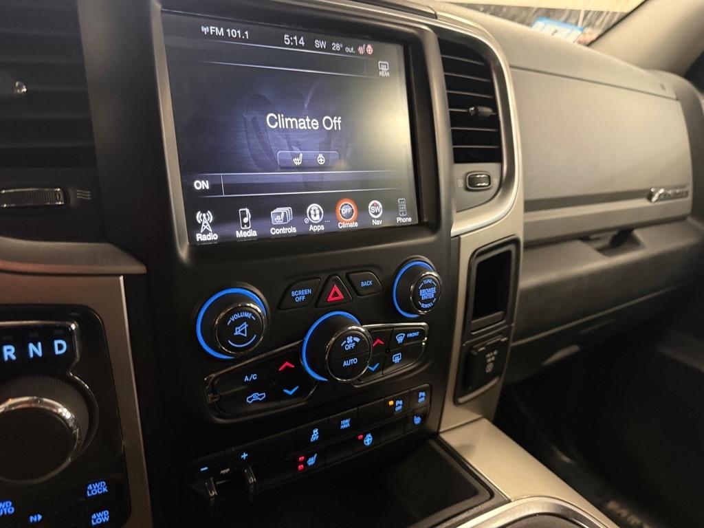 RAM 1500 SLT Crew Cab SWB 4WD 2017