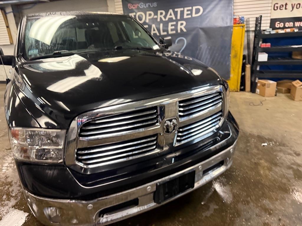 RAM 1500 SLT Crew Cab SWB 4WD 2017