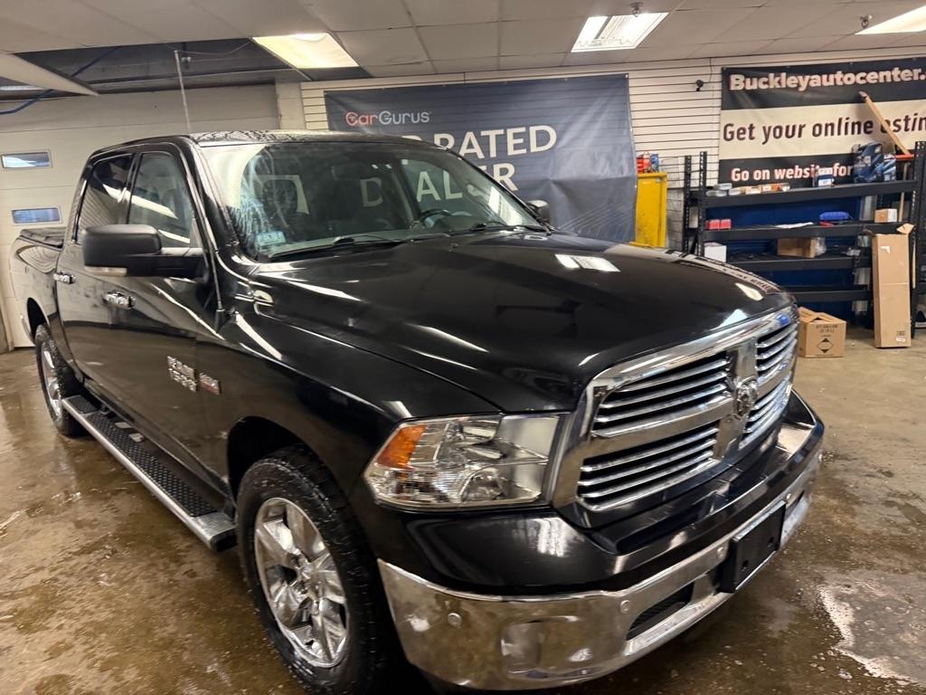 RAM 1500 SLT Crew Cab SWB 4WD 2017