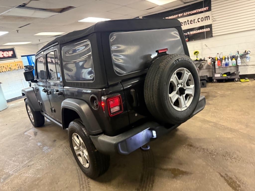 Jeep Wrangler Unlimited Sport 2018