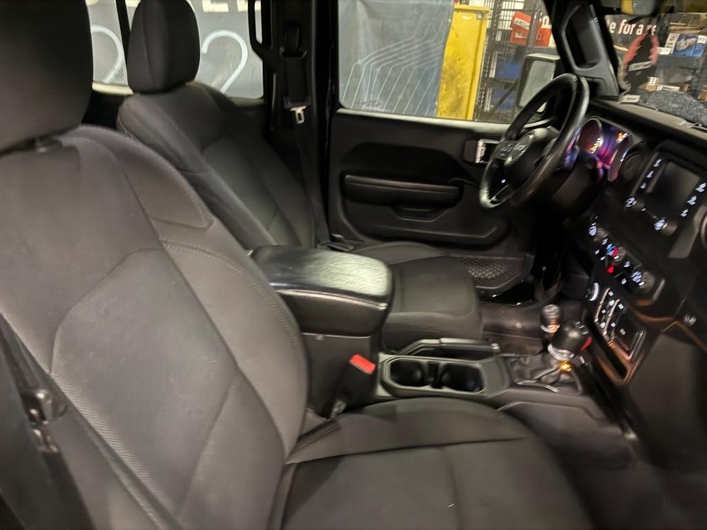 Jeep Wrangler Unlimited Sport 2018