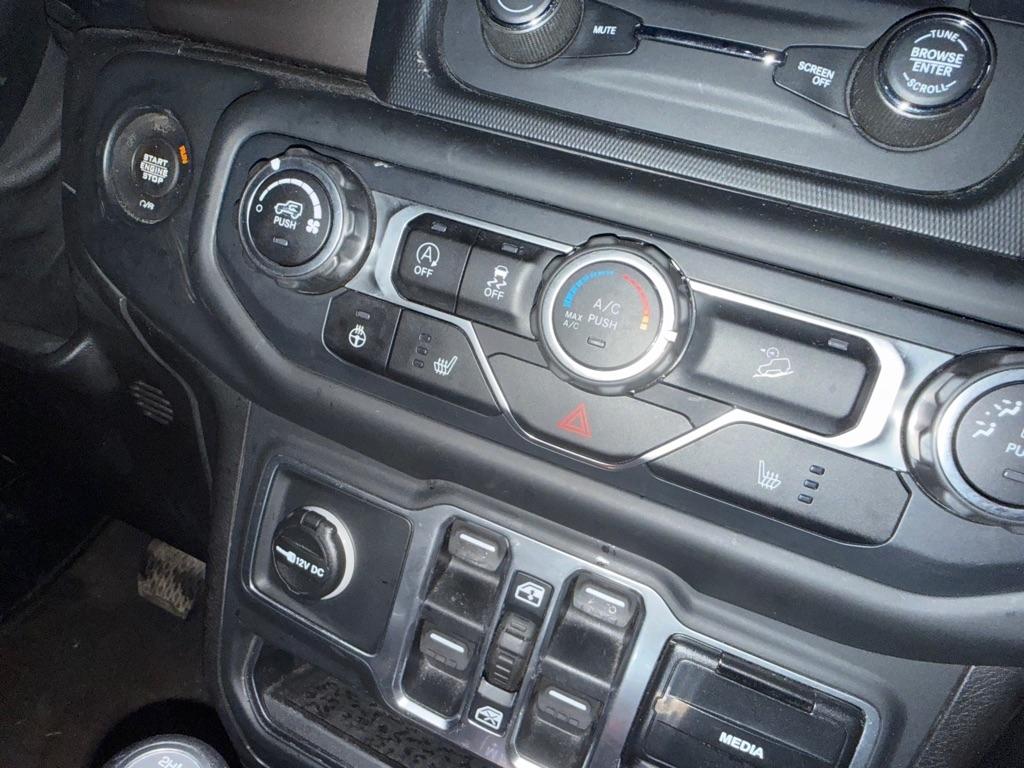 Jeep Wrangler Unlimited Sport 2018