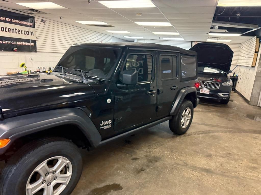 Jeep Wrangler Unlimited Sport 2018