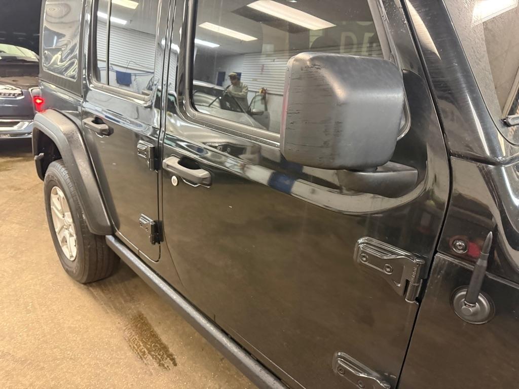 Jeep Wrangler Unlimited Sport 2018