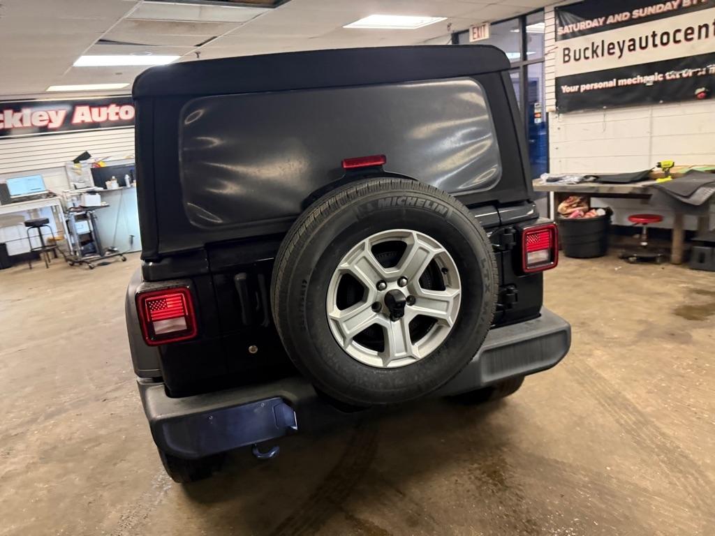 Jeep Wrangler Unlimited Sport 2018