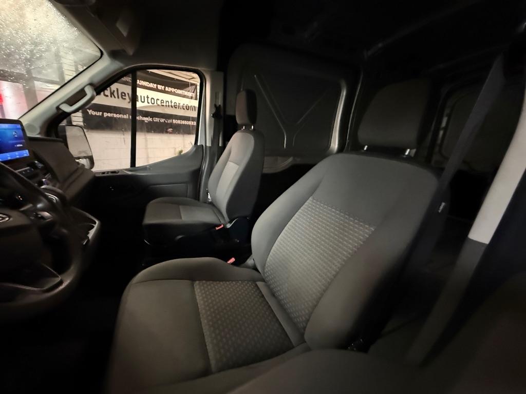 Ford Transit 150 Van Med. Roof w/Sliding Pass. 130-in. WB 2021