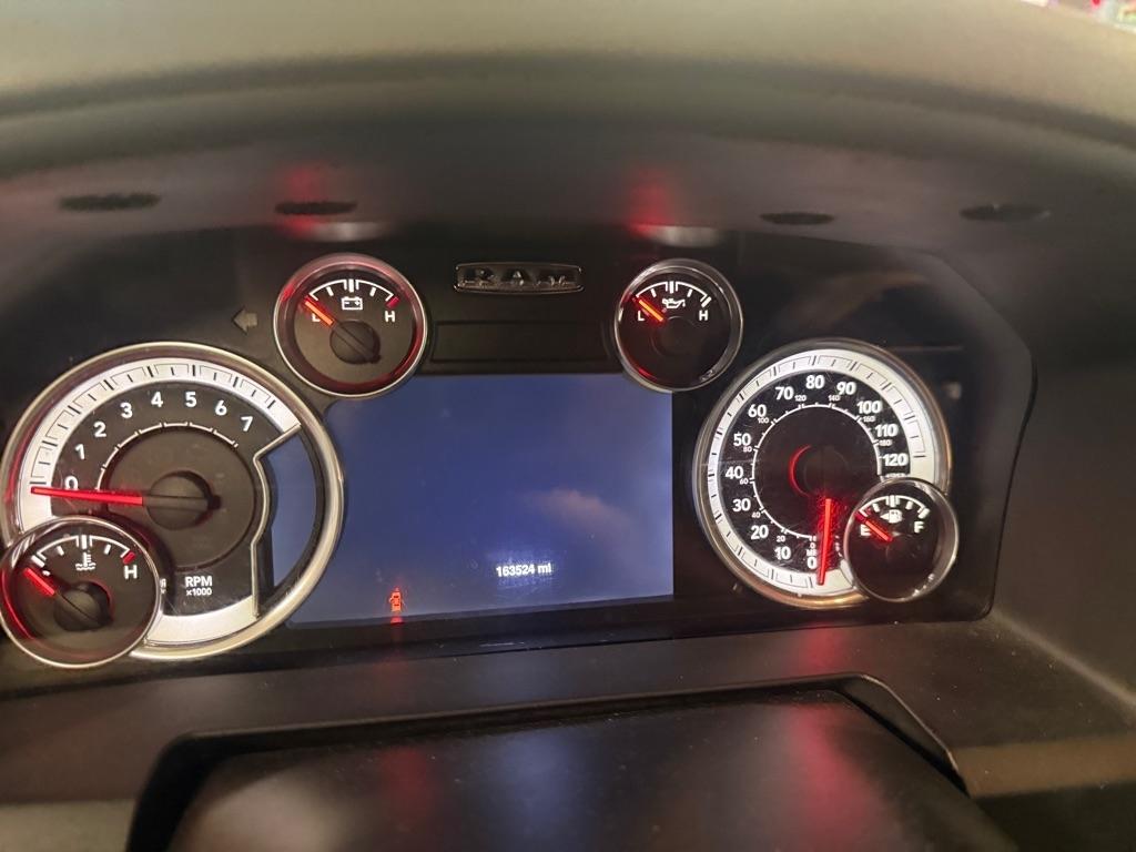 RAM 1500 SLT Crew Cab SWB 4WD 2016