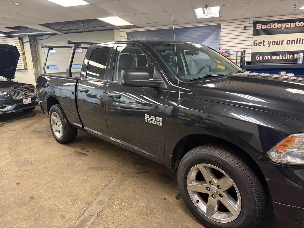 RAM 1500 Tradesman Quad Cab 4WD 2018